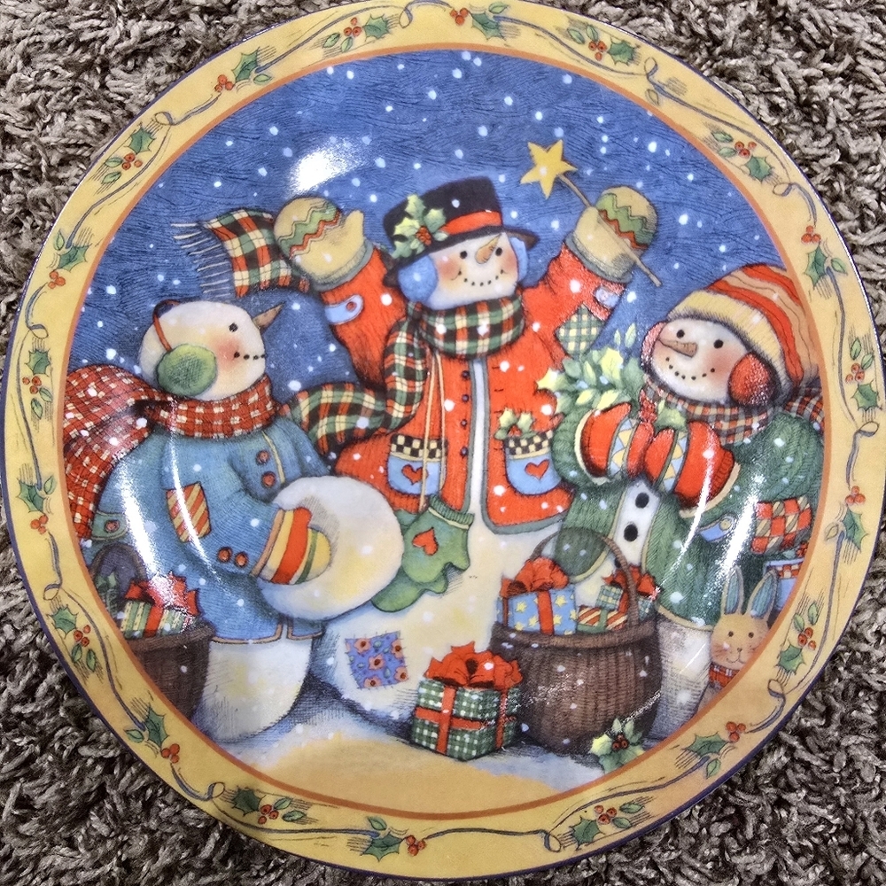 Vintage Decratative Festive Snowman Holiday Christmas Plate - Picture 3 of 3